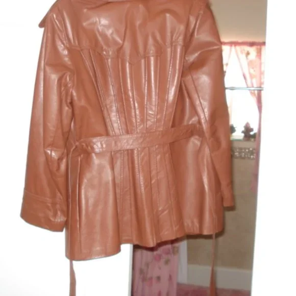 Vintage 1970’s Belted Brown Leather Jacket - Picture 3 of 4